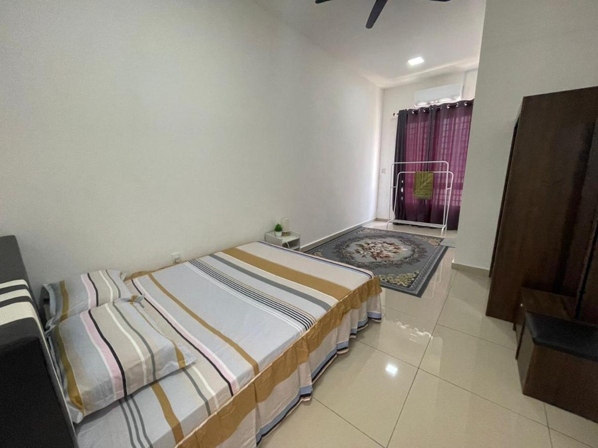 Safiyya Homestay 居銮 外观 照片